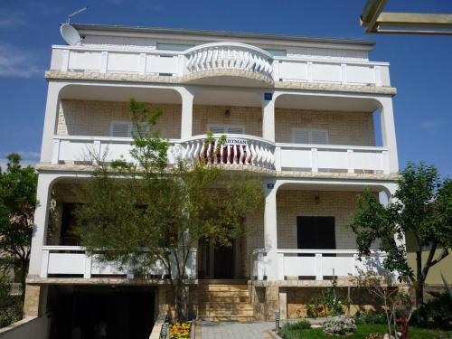 Apartments With A Parking Space Vrsi - Mulo, Zadar - 17753
