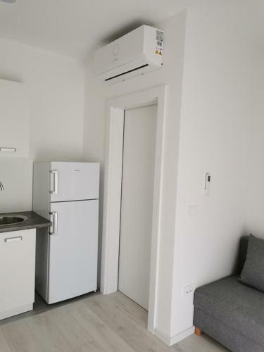 Apartments With A Parking Space Vrsi - Mulo, Zadar - 19047
