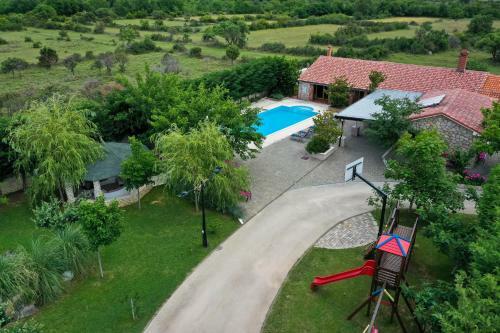 Hostal Pequena Perla Rooms