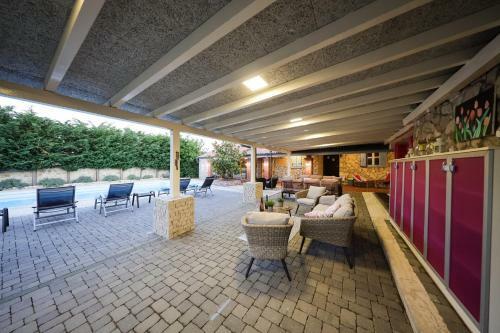 Hostal Pequena Perla Rooms