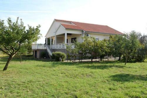 Holiday House Magical Peace In Nature