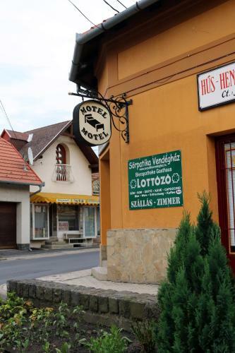 Hostal S�rpatika Vend�gh�z