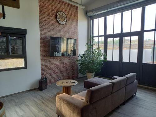 Cosy-loft Industriel , Jacuzzi , Wifi , 6 Personnes Max