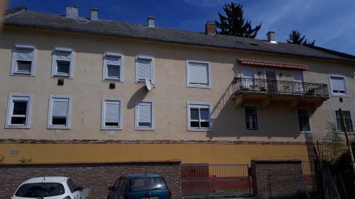 Centrum- Apartmanok, Apartman Baja