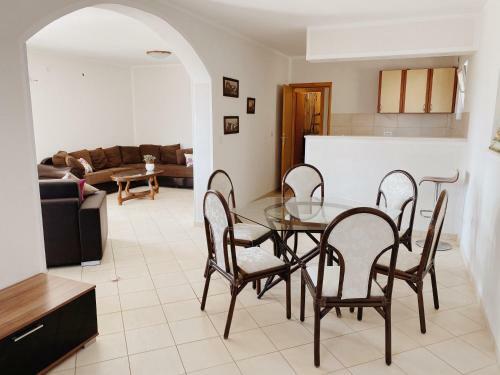 Apartments Sneki