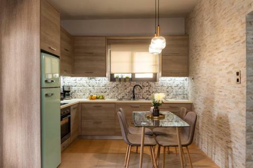 Arolithos Home