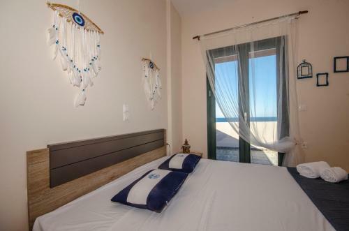 Villa Almyras Aura