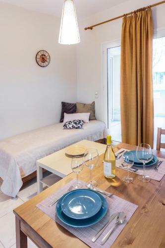 Omega Comfy Apartments Almyrida