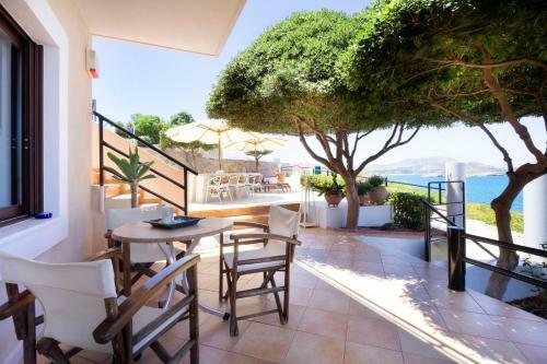 Ostria Seaside Home