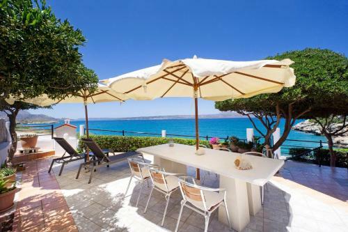 Ostria Seaside Home
