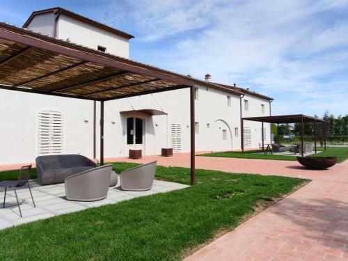 Modern Apartment In Agliana With Shared Garden
