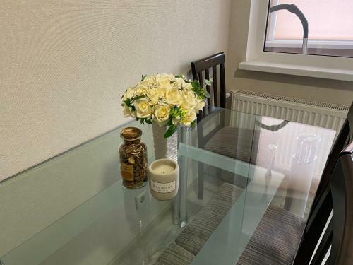 Gorgeous Apartment Near Mcdonald's