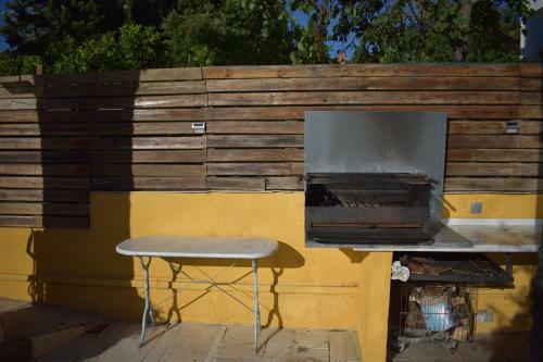 Hauzify I Villa Del Castell