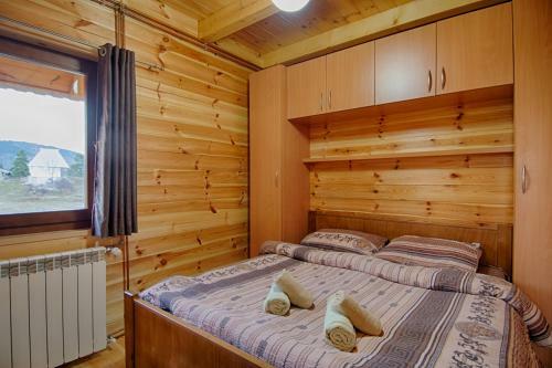 Original Wooden Lodge Sg