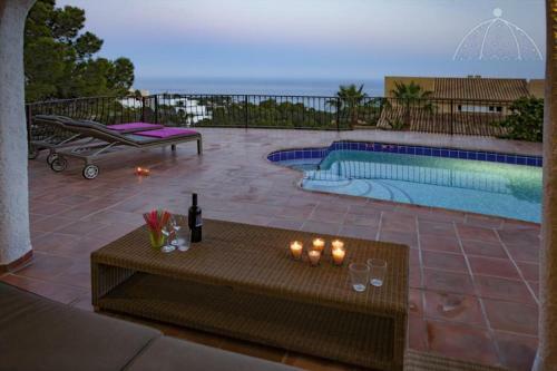 Villa Lola