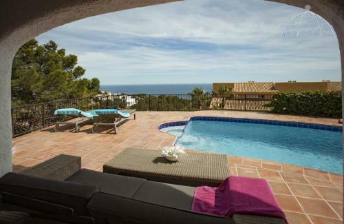 Villa Lola