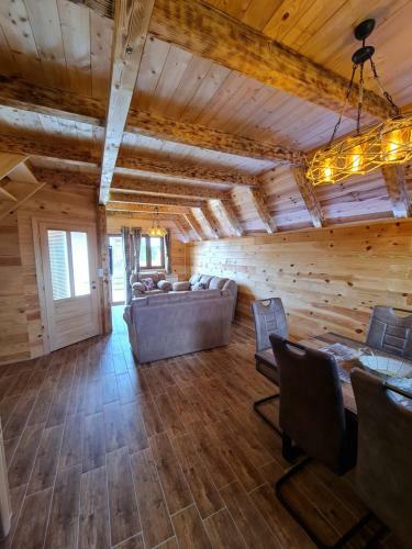 Original Wooden Lodge 2