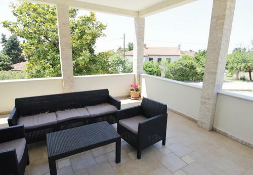 Hostal Villa Lion Zambratija