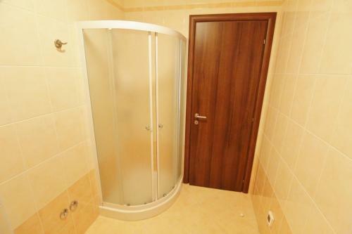 Hostal Villa Lion Zambratija