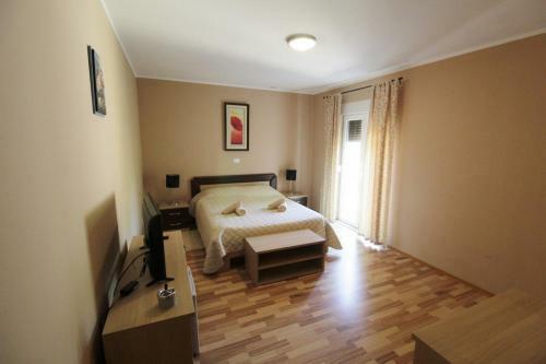 Hostal Villa Lion Zambratija