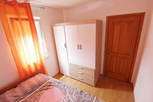 Apartment Arian Zambratija