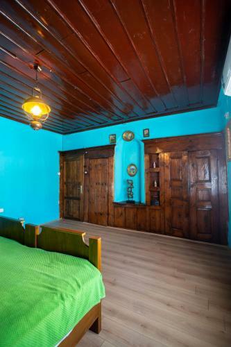 Albergue Theatre Old Town House