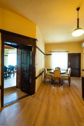 Albergue Theatre Old Town House