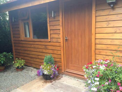 Bed & Breakfast Manor Garden Lodge