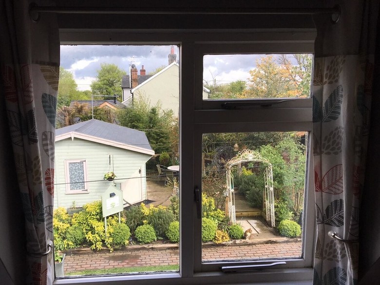 Hostal The Willows Guest House