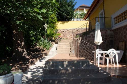 Gy�ngy�m Apartman