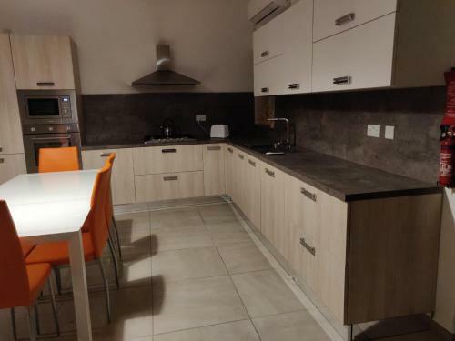 Apartamento Chezli Court