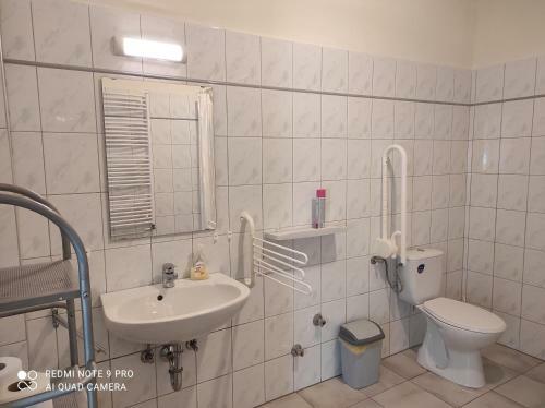 Hostal Montana-ederics Vend�gh�z