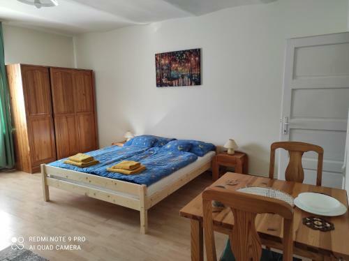 Hostal Montana-ederics Vend�gh�z