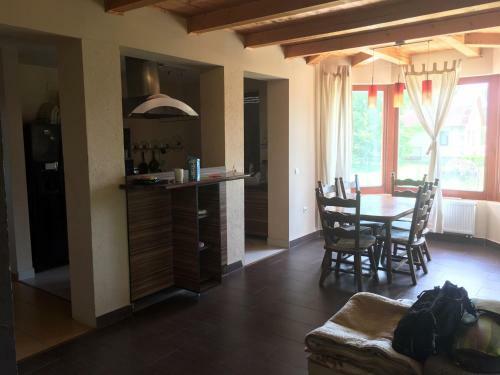 Bb Szab� Villa