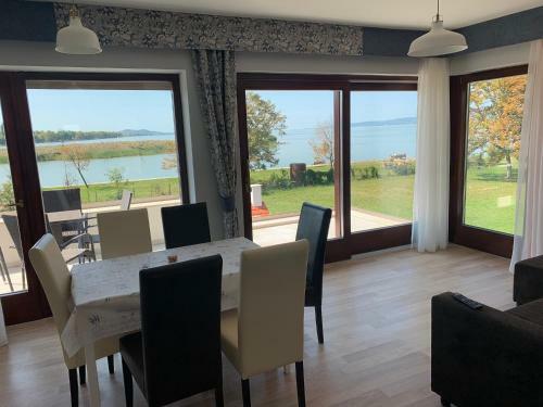 Balatonbogl�r - Golden Bridge Apartments