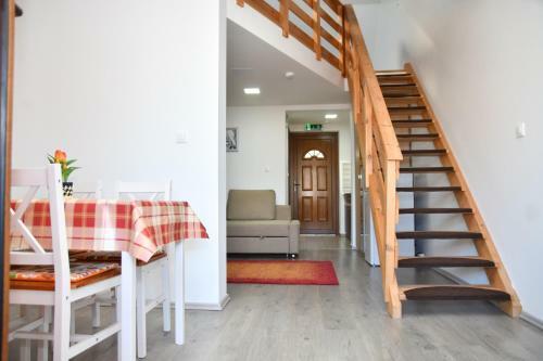 F�veny Apartmanok