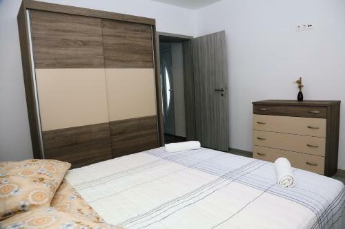 Apartments Tonia Br. 1