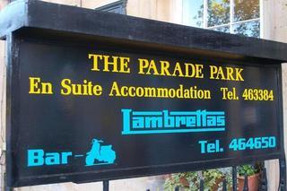 Hostal Parade Park