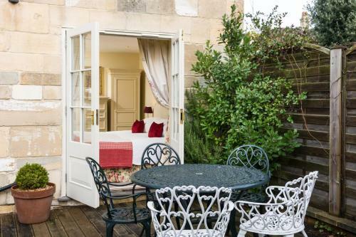 Apsley House Hotel