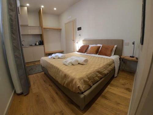 Hostal Atenea Palace Rooms