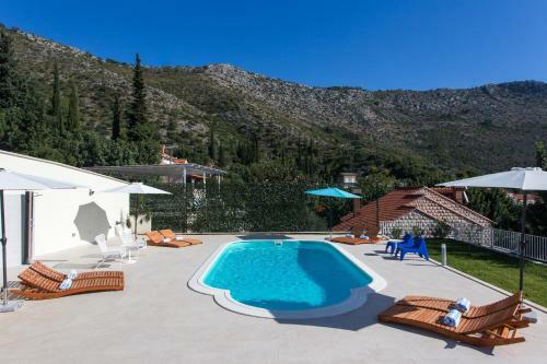 Beautiful Villa Radiance