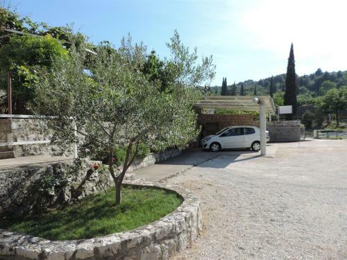 Apartments Kruno