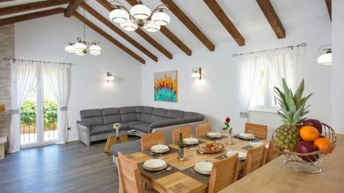 Villa Lorena