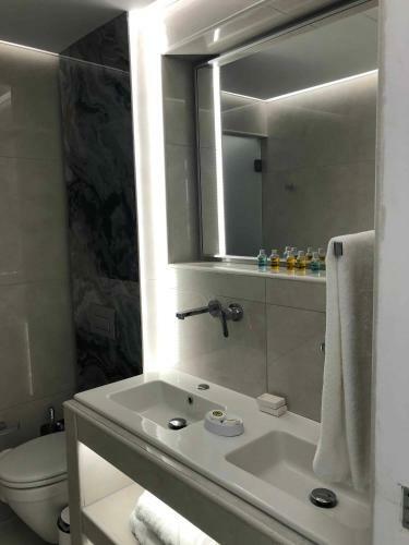 Lodge Searock Rooms And Suites