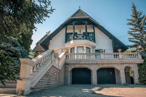 Bed & Breakfast Villa Vikt�ria