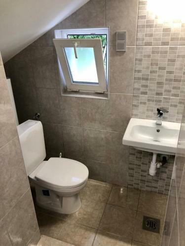 J�nos Apartman