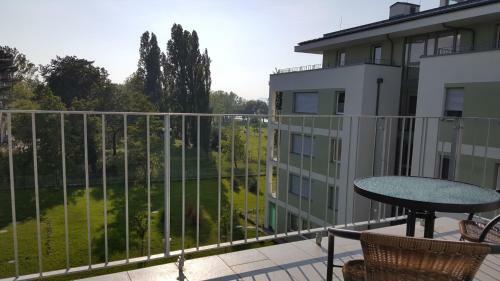 N�gy �gt�j Apartmanok - Nyugat