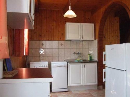 Lellei Pihen?h�z Balatonlelle