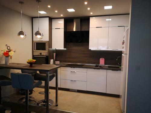 Apartamento Silver Gray Appartment
