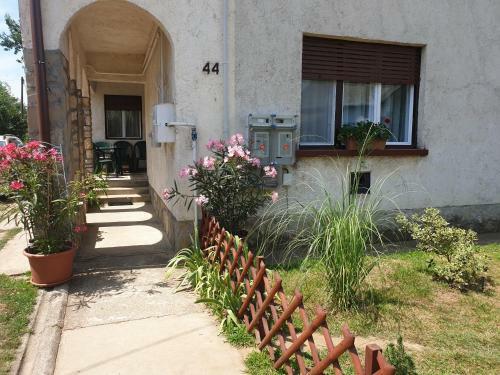 Edina Apartman